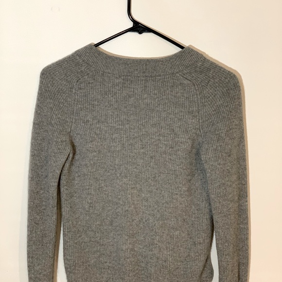 ℛ𝒶𝑔 & ℬℴ𝓃ℯ 𝒞𝒶𝓈𝒽𝓂ℯ𝓇ℯ 𝒮𝓌ℯ𝒶𝓉ℯ𝓇 - Picture 3 of 5